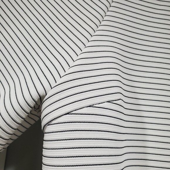 Doe & Rae Women's Short Flutter Sleeve Round Neck Striped Color Block Dress Sz L - Picture 11 of 13